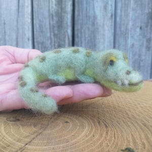 Needle Felted Crocodile Wool Crocodile Figurine Felted African Animal Crocodile Ornament Dollhouse Animals Miniature Crocodile Figurine
