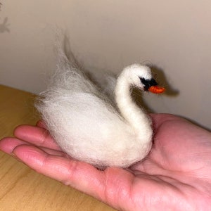 Needle Felted White Swan Miniature Wool  Swan Dollhouse Miniature Animal Swan Figurine Needle Felted Birds Little Swan Ornament
