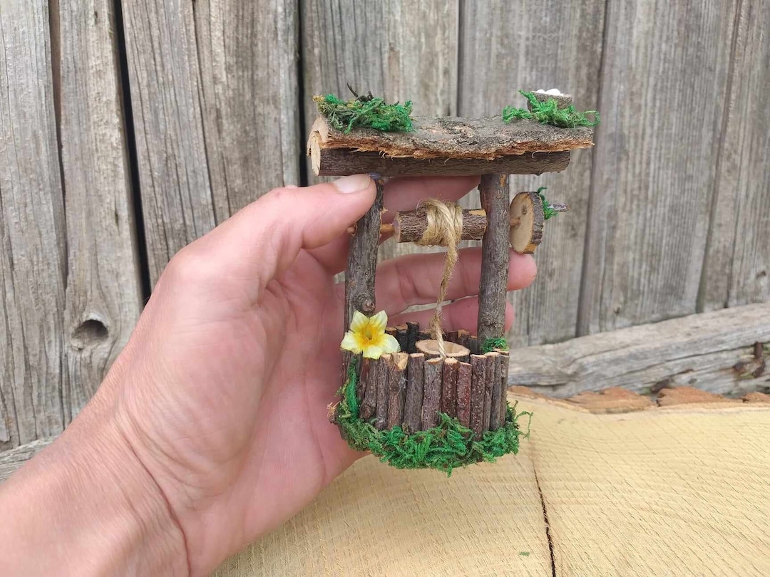 Wishing Well Small Fairy House Figurine 10.5cm Desktop Statue