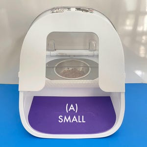 Front protective cover for SureFeed® Microchip automatic feeders I 3D Printed in custom colors and sizes. image 4