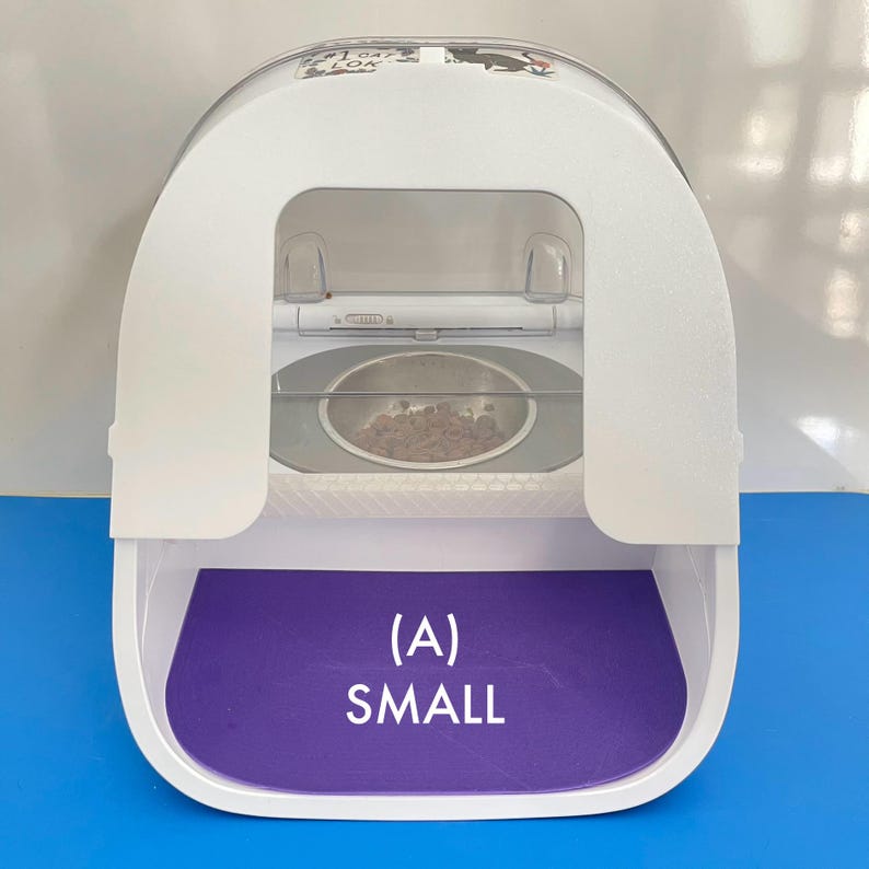 Front protective cover for SureFeed® Microchip automatic feeders I 3D Printed in custom colors and sizes. image 4