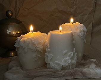 Juego de velas con jarrón floral: Velas esculturales modernas