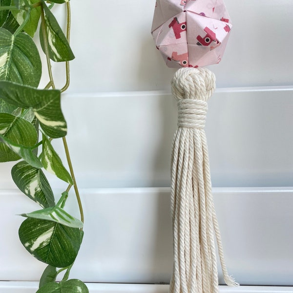 Macrame Origami Ball(Kusudama) Wall Hanging(pink)