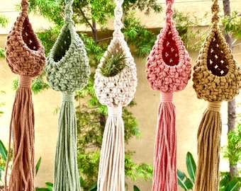 Mini macramé para colgar plantas de aire / Decoración bohemia para el hogar