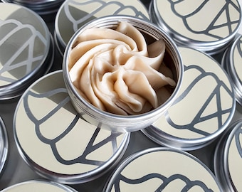 Manteca de labios batida natural hecha a mano de VAINILLA DE TAHITÁN, para labios secos y agrietados, bálsamo labial vegano, regalo para el cuidado de los labios, Reino Unido