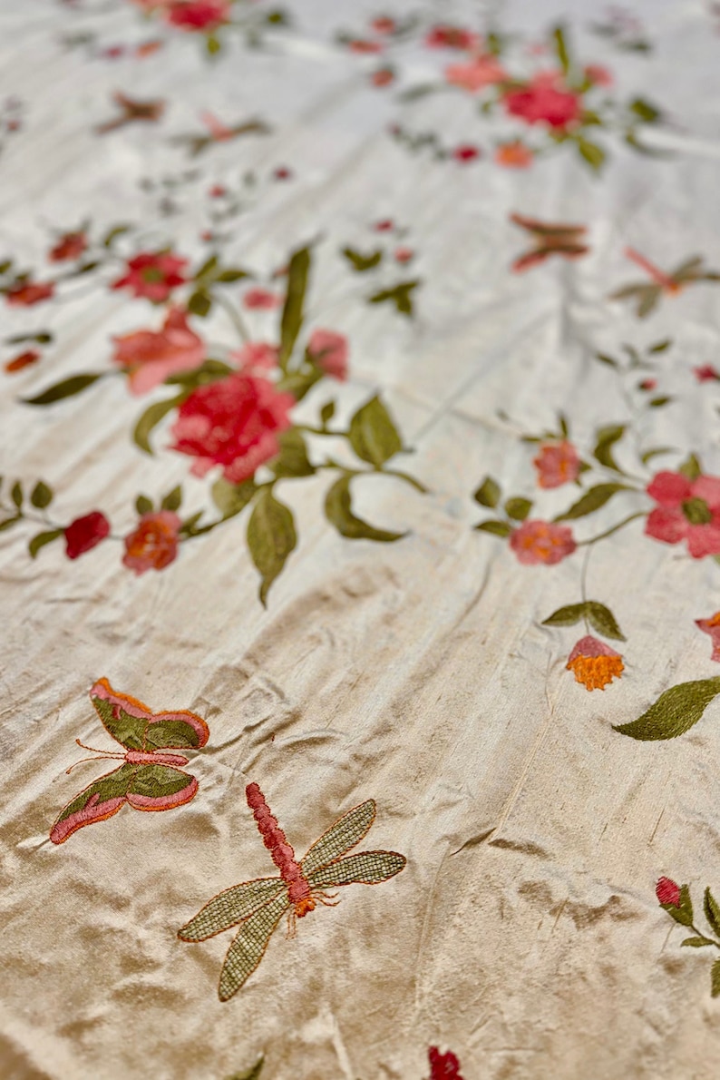 Floral Diamond on Ivory Shantung Embroidered Dupioni Silk main image 1