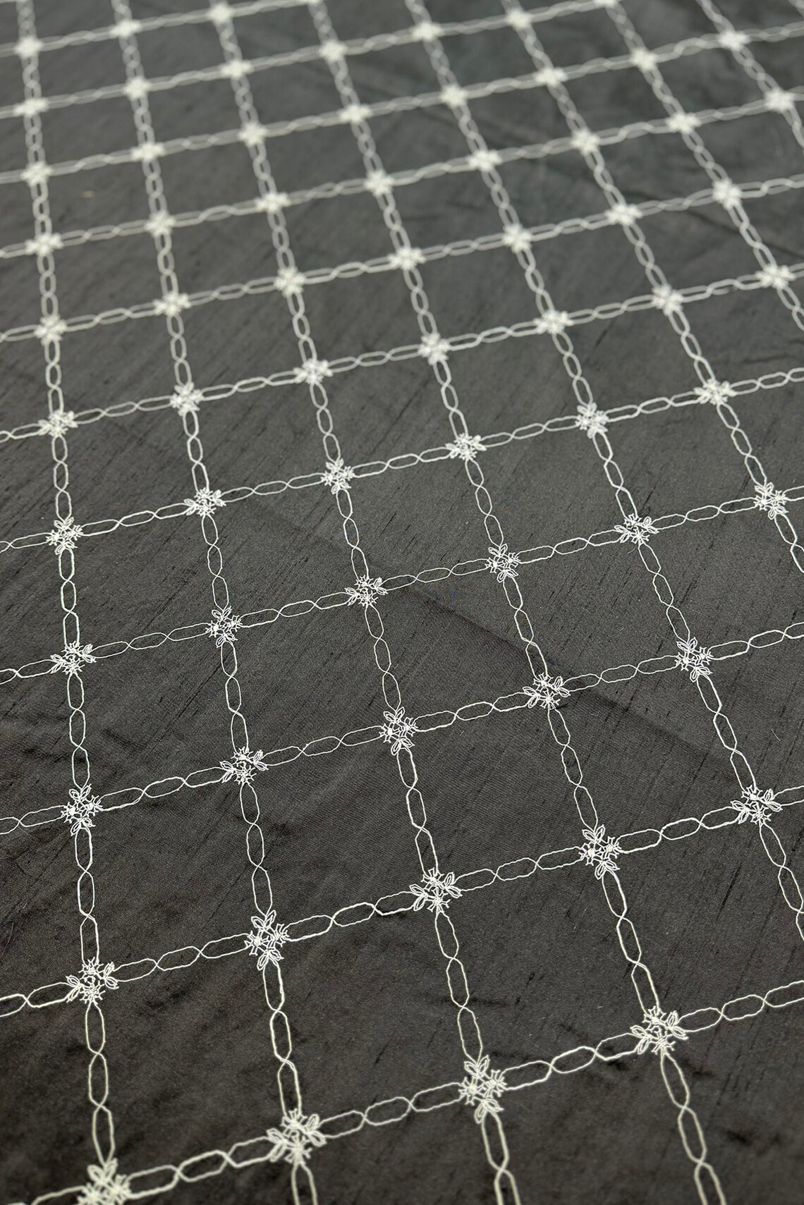 White/Black Embroidered Dupioni Silk MED-431/1 main image 1