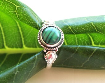 Green Malachite Ring | 925 Sterling Silver Ring | Round Stone Malachite Ring | Gemstone Ring | Women Ring | Boho Malachite Ring| Unique Ring