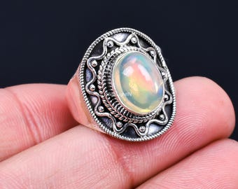 Anillo de plata de ley 925 / Anillo de piedras preciosas / Anillo de plata de ópalo / Anillo delicado / Anillo de plata maciza / Anillo de plata 925 hecho a mano / Anillo de compromiso