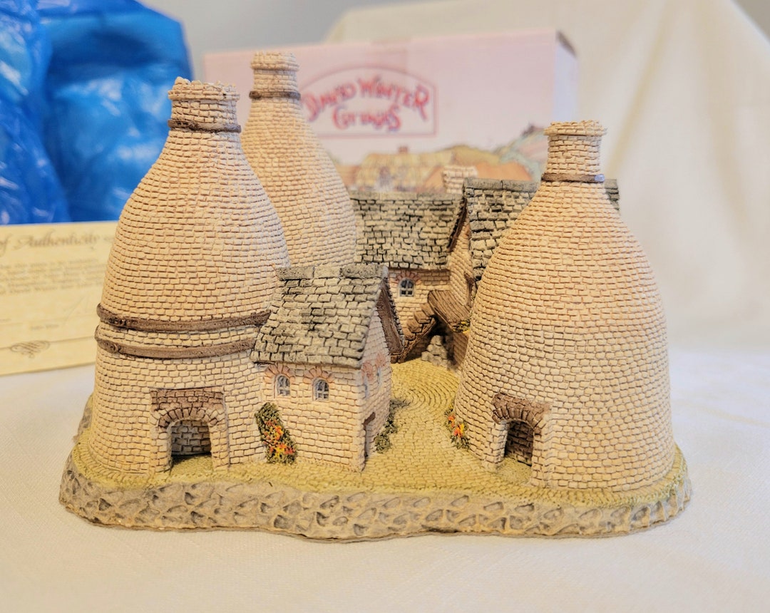 Vintage David Winters Bottle Kiln Figurine, Midland Collection - Etsy