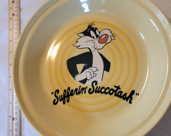 Warner Bros. Fiesta Ware- Sylvester Pie Plate, Yellow Deep-Dish Pie Plate with Fluted Edges.