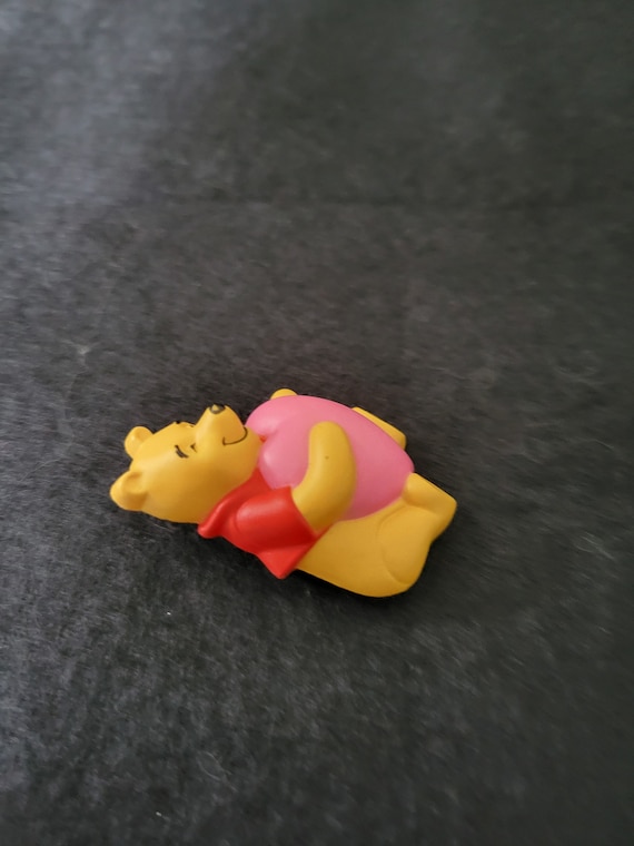 Disney Winnie the Pooh Plastic Vintage Pin/Brooch… - image 5
