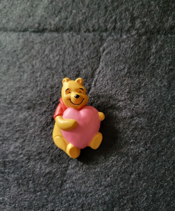 Disney Winnie the Pooh Plastic Vintage Pin/Brooch… - image 1