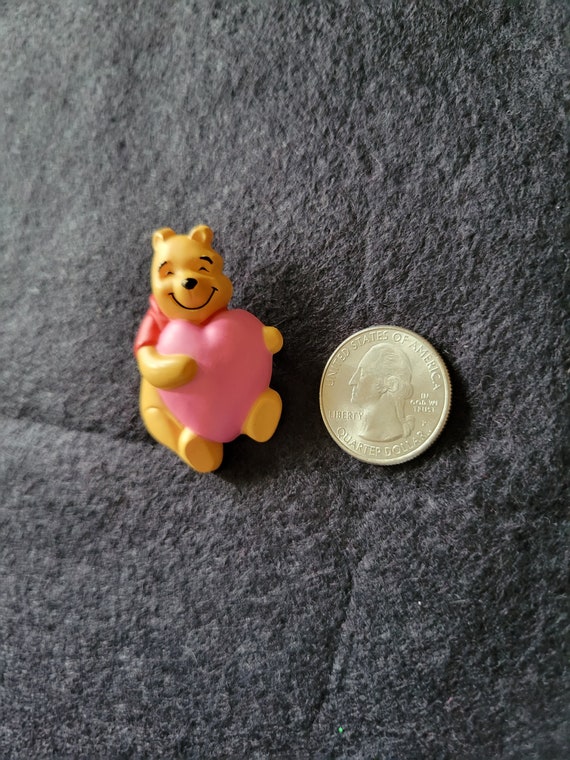 Disney Winnie the Pooh Plastic Vintage Pin/Brooch… - image 2