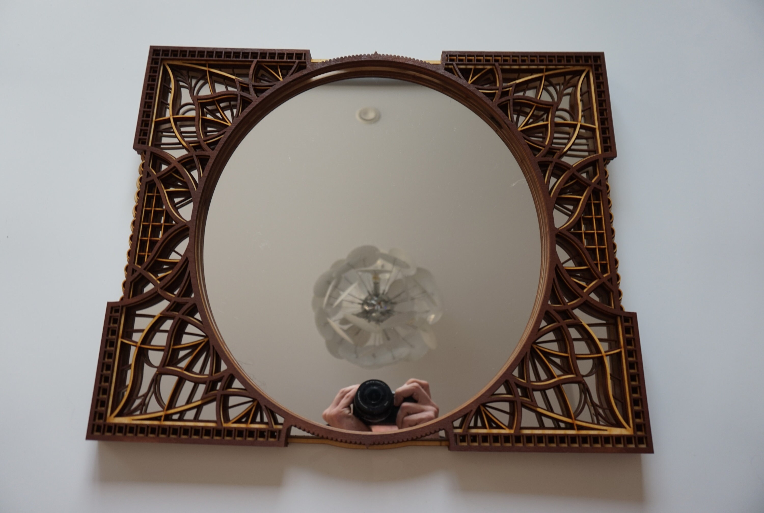 arthomer Espejos de Pared Colgante Decorativo Espejo de decoración de Pared con ratán Natural Art Deco Espejo Redondo Sala de Estar montado en la Pared Espejo en Forma de Sol 