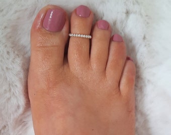 Individual sterling silver beaded toe ring, adjustable stretch ring, foot jewellery, bohemian, minimalist, gift for a teenager, child's ring