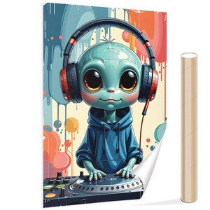 Manifesto per bambini | Arte murale per bambini | Decorazione per la cameretta dei bambini | per ragazzi (carta satinata di migliore qualità da 260 g di spessore) - Alien DJ Console | XI06