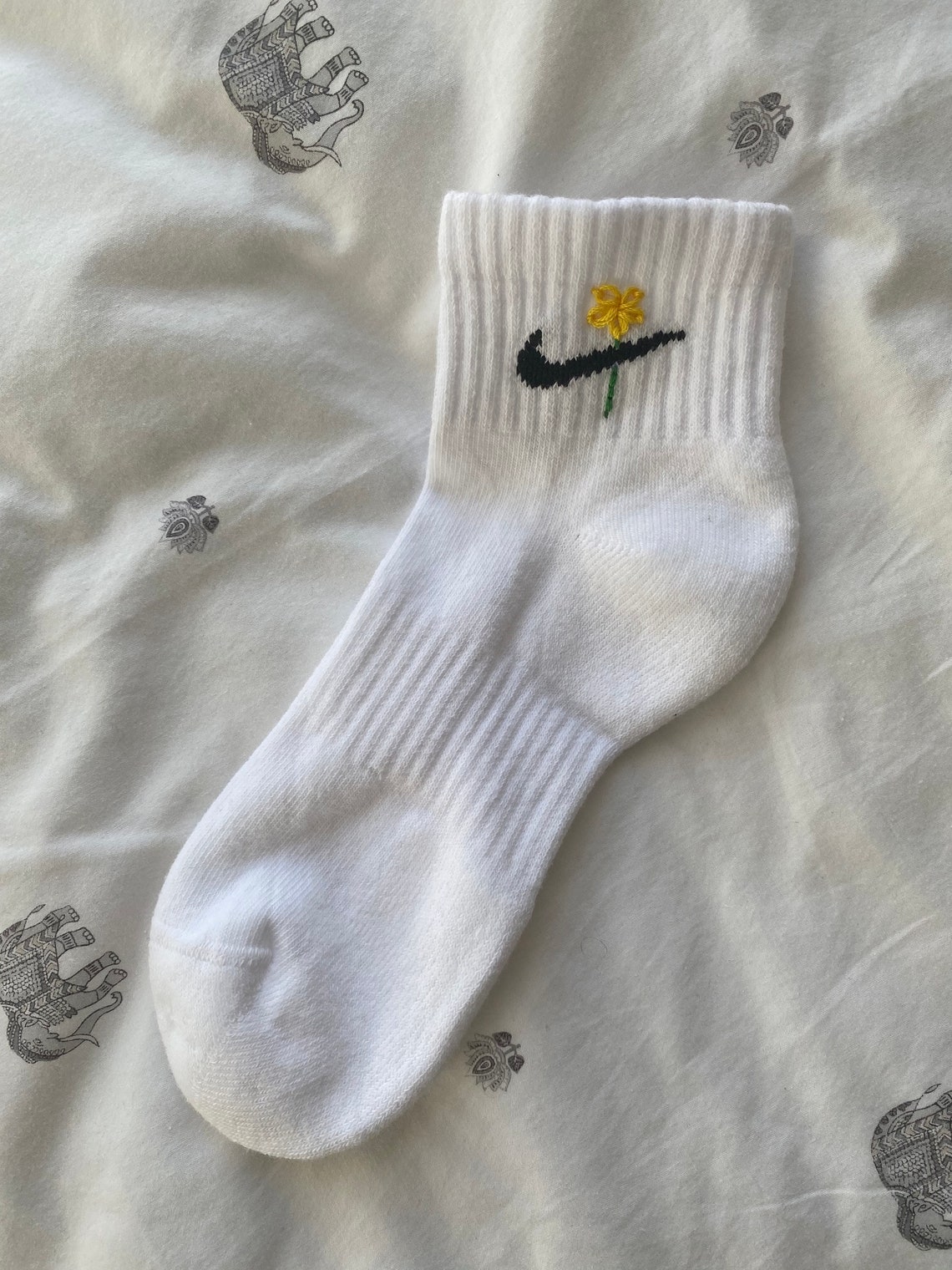 Official Nike ankle socks with bright yellow flower embroidery | Etsy