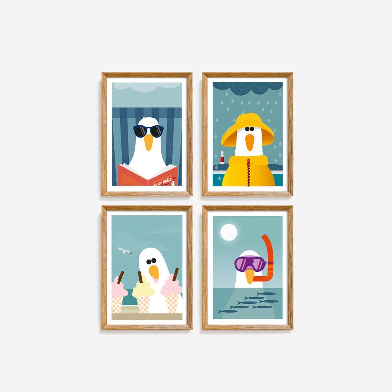 Peut inclure: Ensemble de quatre impressions illustr&eacute;es mettant en sc&egrave;ne une mouette de dessin anim&eacute; dans diff&eacute;rentes activit&eacute;s estivales. La mouette porte des lunettes de soleil, un imperm&eacute;able, un tuba et savoure une glace.