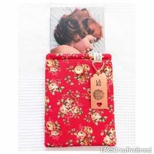Book cover, Padded, Book accessories, Book protector, Gift for reader, Gift for her, Gift ideas, Tablet cover