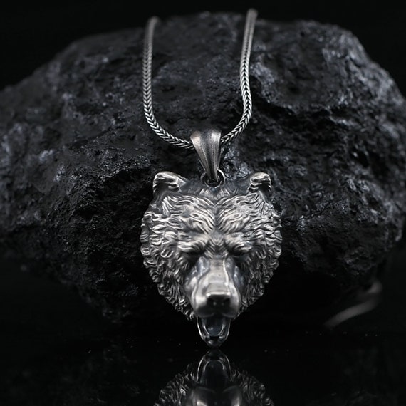 925K Grizzly Bear Necklace Stylish and Personalized Gothic