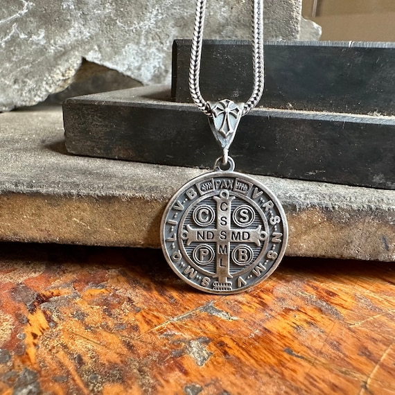 Sterling silver hotsell st benedict medal