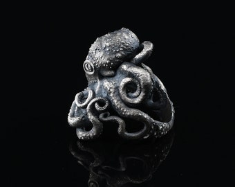 Silver Octopus Ring, Personalized Kraken Ocean Inspired Gothic Ring for Best Friend-Boyfriend, Custom Class Jewelry and Fantasy Accessory