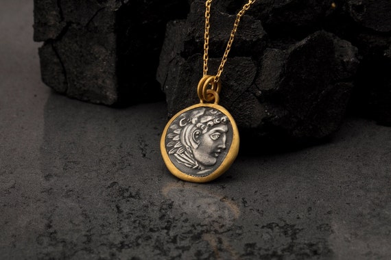 Replica jewelry deals mens