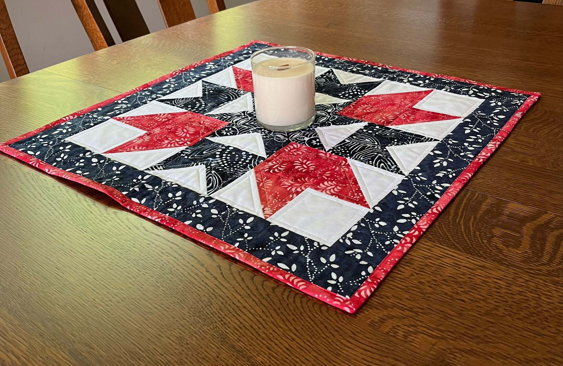 Quilted Patriotic Salute Table Topper - Etsy