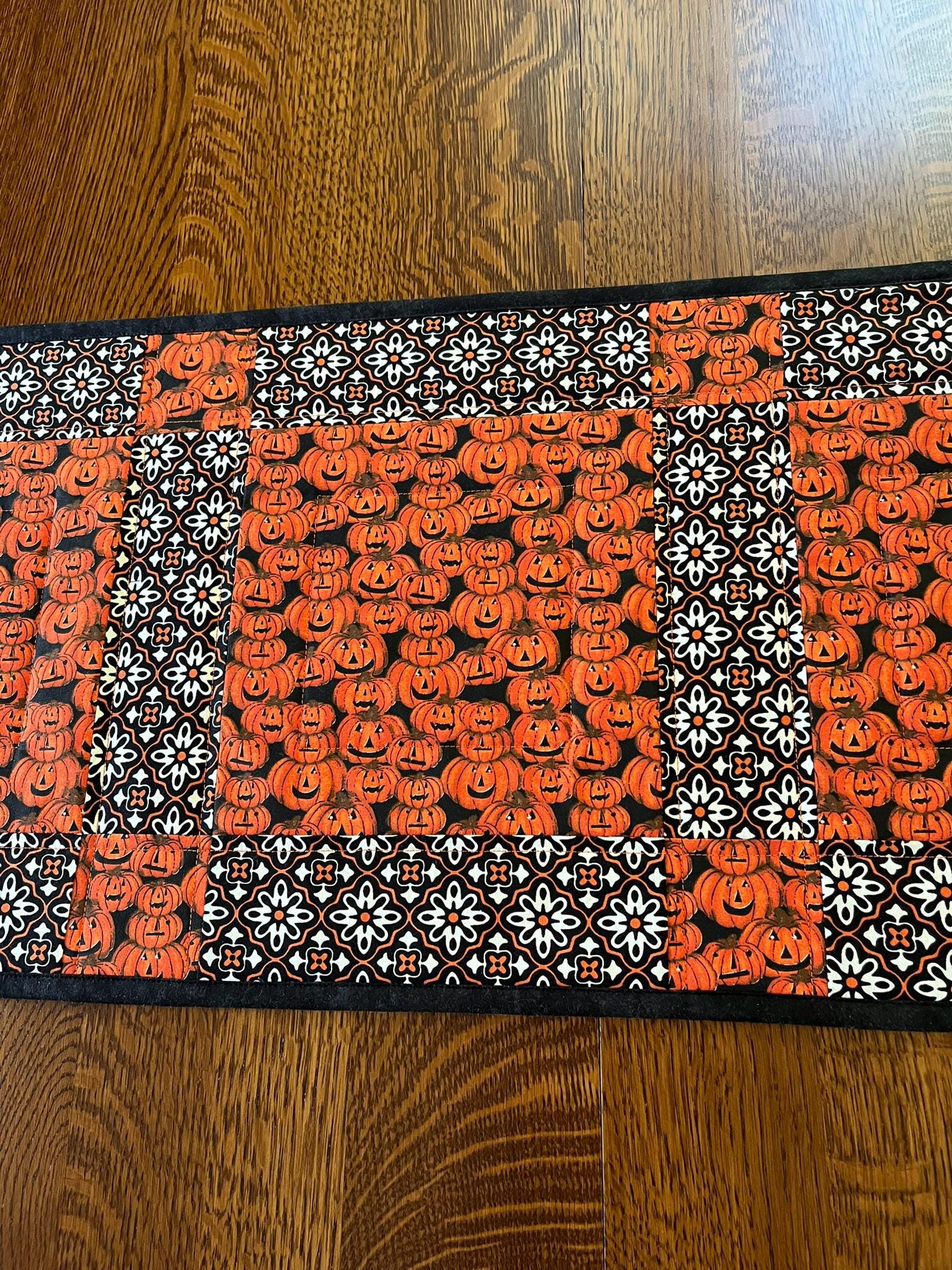 Pumpkin Patch Turkey Quilted Table Runner NCU0DV1076