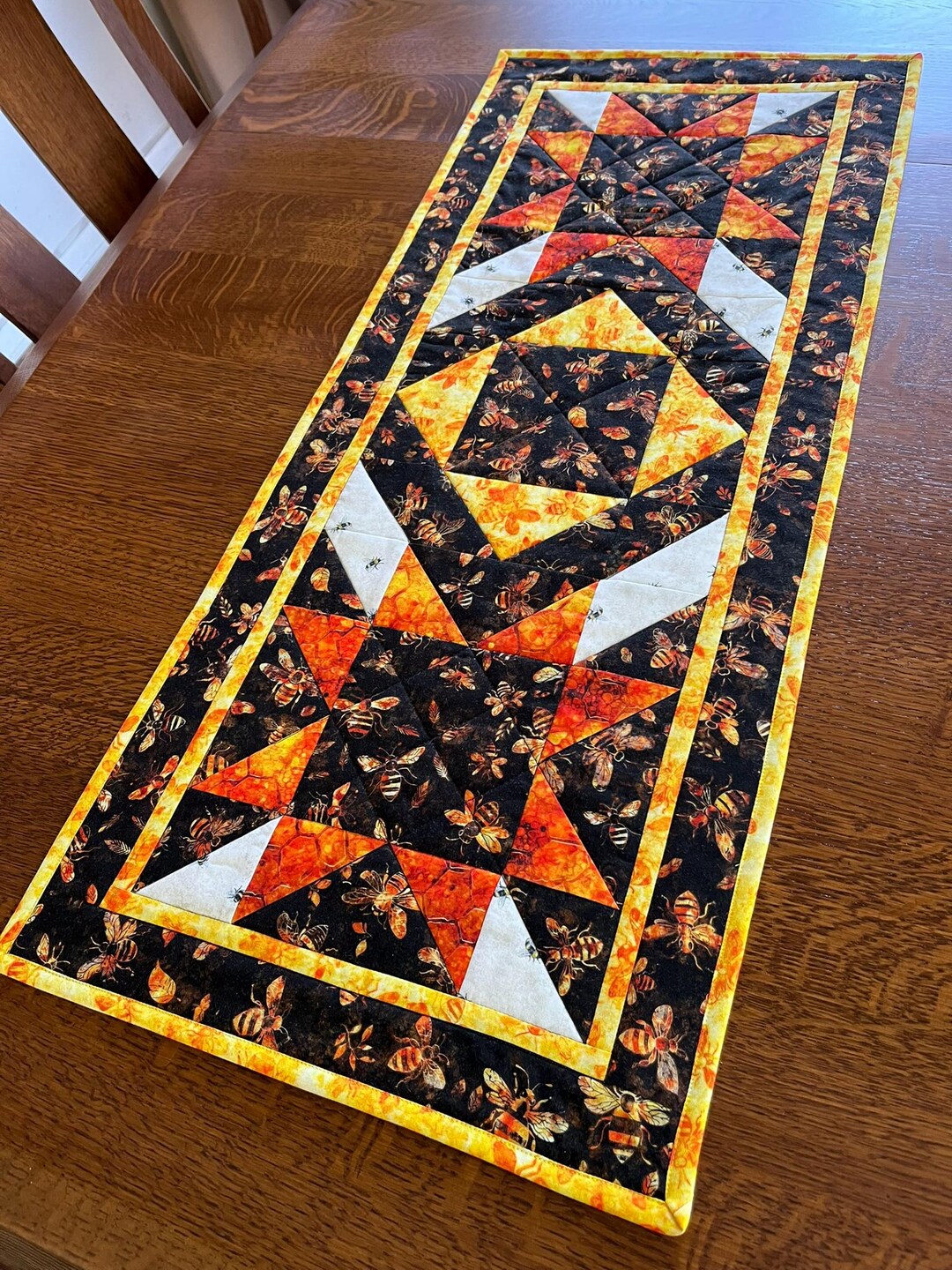 Honey Bees and Honeycombs Quilted Table Runner - Etsy