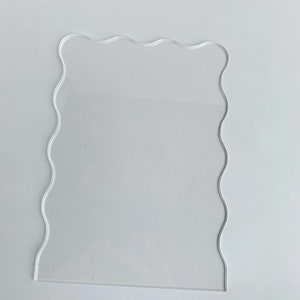 5x7" wavy acrylic blank | wavy acrylic for sign | 5x7" wavy acrylic DIY | DIY acrylic blank | DIY wedding acrylic | acrylic sign with stand