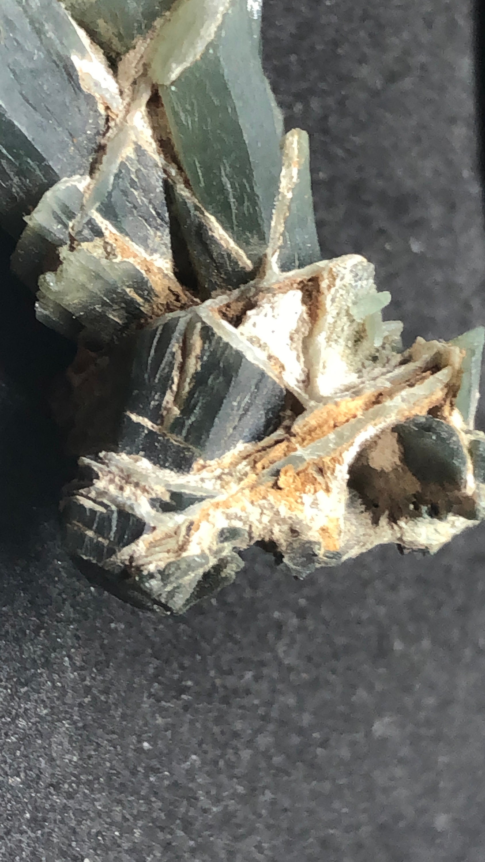 セリフォス グリーンクォーツ ☆レア☆クラスター 緑水晶 グリーンクォーツ クラスター t802-5506 : 誠安天然石