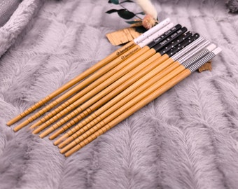 2 Chopsticks personalisiert Essstäbchen 1 Paar Bambus 22,5 cm 5 Motive Wunschgravur China Essen Food Sushi Geschenk