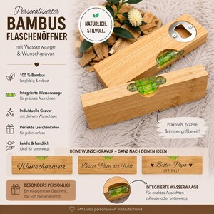 May include: Bamboo bottle opener with a built-in level and bottle opener. The opener is made of light brown bamboo and features a silver bottle opener and a green level. The text "Wunschgravur" is visible on the product.