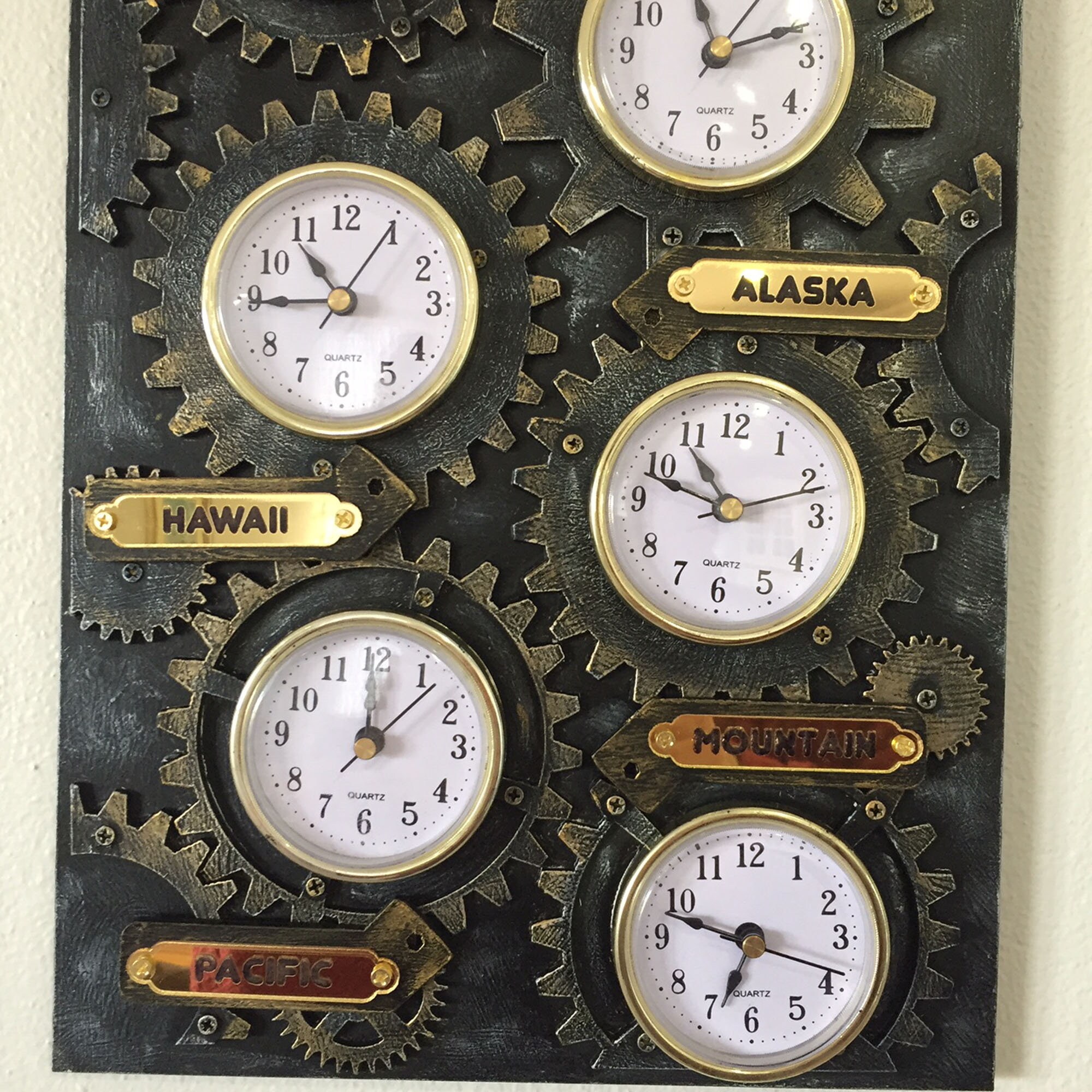 Multitime Zone Wall Clock With Clock Wheels Theme. Wheels 6 Zone Times