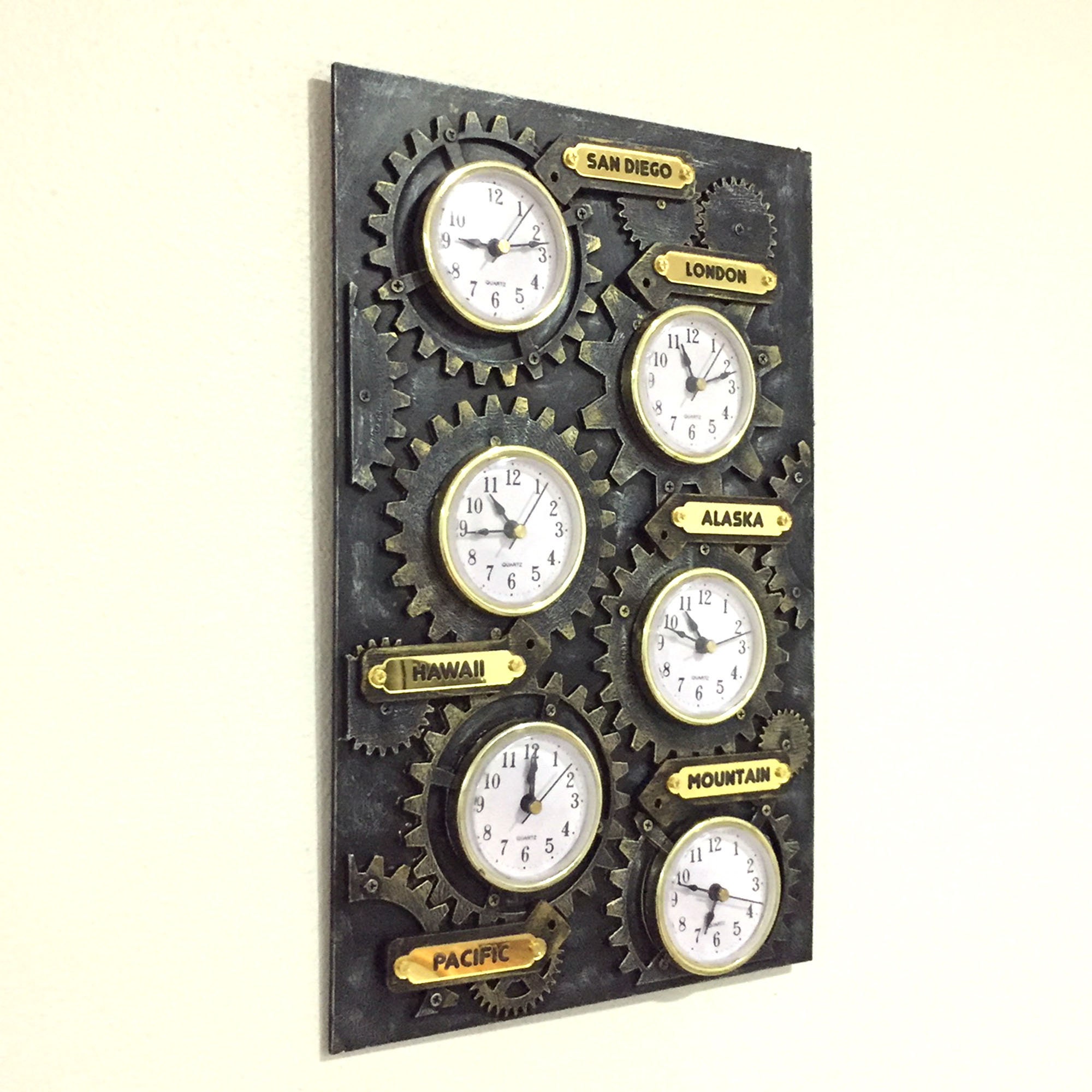 Multitime Zone Wall Clock With Clock Wheels Theme. Wheels 6 Zone Times