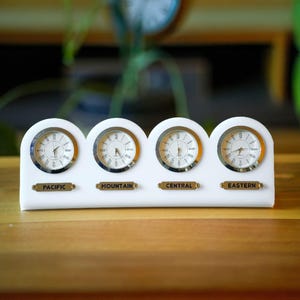 Customizable 4-Zone Acrylic Table Clock: Silver Watch Option