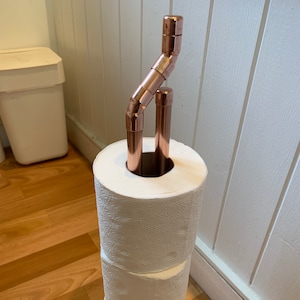 Porta rotolo di carta igienica, porta rotolo di rame fatto a mano, supporto per rotoli di carta igienica, colore rame o oro rosa, autoportante e robusto