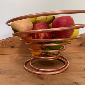 Handmade Copper Spiral Fruit Bowl: Lacquered Kitchen Decor