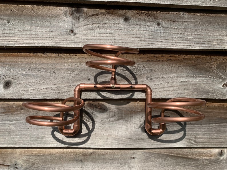 Plant pot holder, plant pot hanger, handmade copper plant holder, copper plant hanger, indoor or outdoor wall mounted plant pot hanger U-Shaped