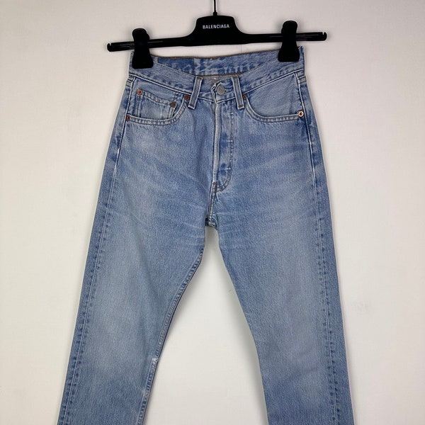 Levis 501 jeans w24 L28 vintage 501s blue stonewash faded 90s Levi’s denim straight leg buttonfly