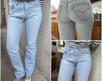 Levis 501 jeans w26 L32 vintage 501s bleu clair stonewash délavé 90s Levi’s denim straight leg buttonfly UK