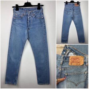 Levi&#39;s 501 vintage w24 L31 jeans medium blue stonewash faded 90s straight leg regular buttonfly Levis denim USA 1996