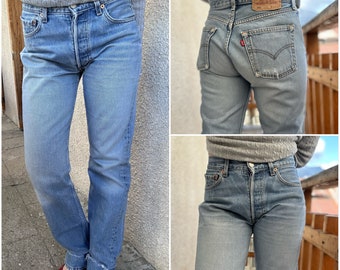 Levi's 501 Jeans W27 L33 Vintage Blue Stonewash verblasstes Levis Denim mit geradem Bein und Knopfleiste