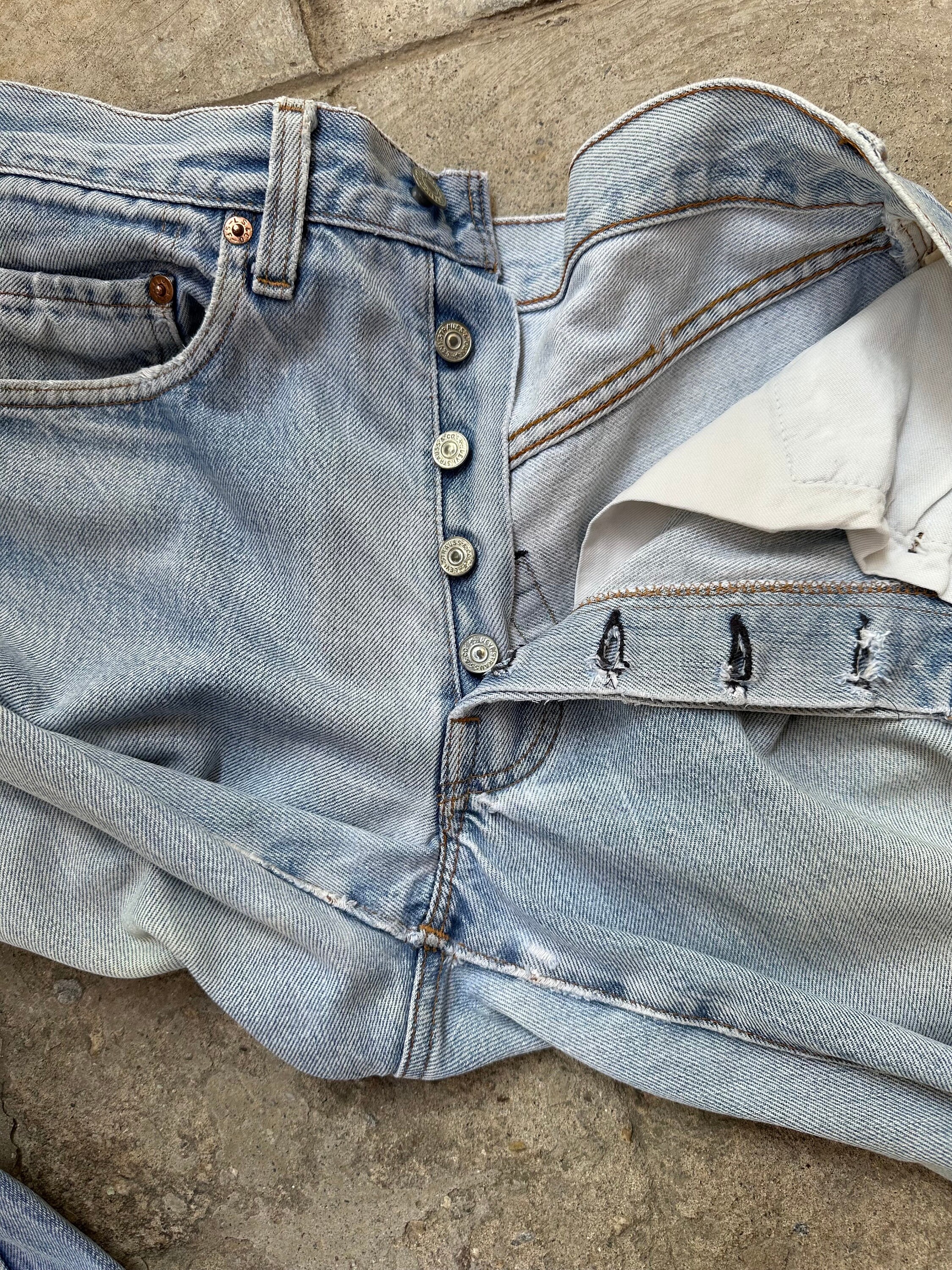 Levi's 501 Selvedge Redline W30 L34 Vintage Light Blue Jeans Levi's 501 Selvedge Redline W30 L34 Vintage Light Blue Jeans