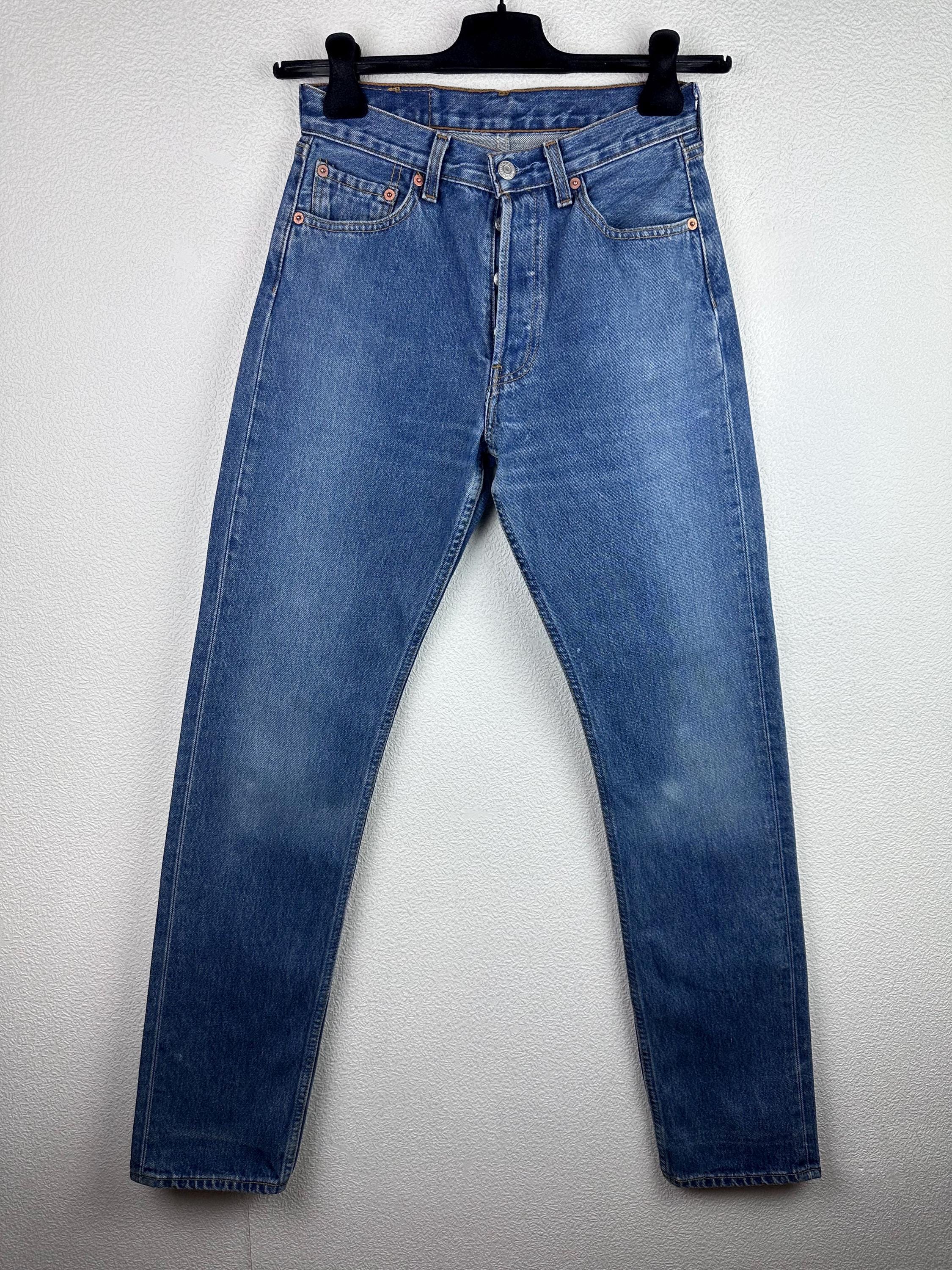 Levis 501 Vintage W26 L34 Jeans 501s Medium Blue Stonewash Faded