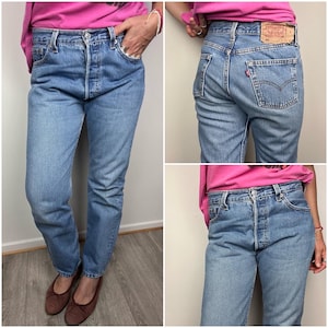Levi’s 501 vintage w28 L28 jeans 501s medium blue stonewash faded 90s Levis straight leg buttonfly USA 1997