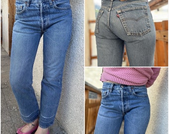 Levis 501 jeans w26/27 L27 vintage 501s bleu stonewash délavé 80s Levi’s denim straight leg buttonfly USA 1985