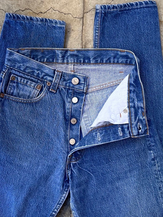 Levis 501 vintage w24 L28 medium blue jeans stone… - image 4